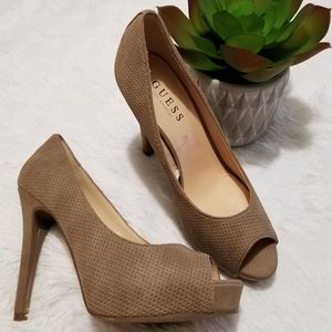 🔥GUESS Brand New Women's Taupe Pump